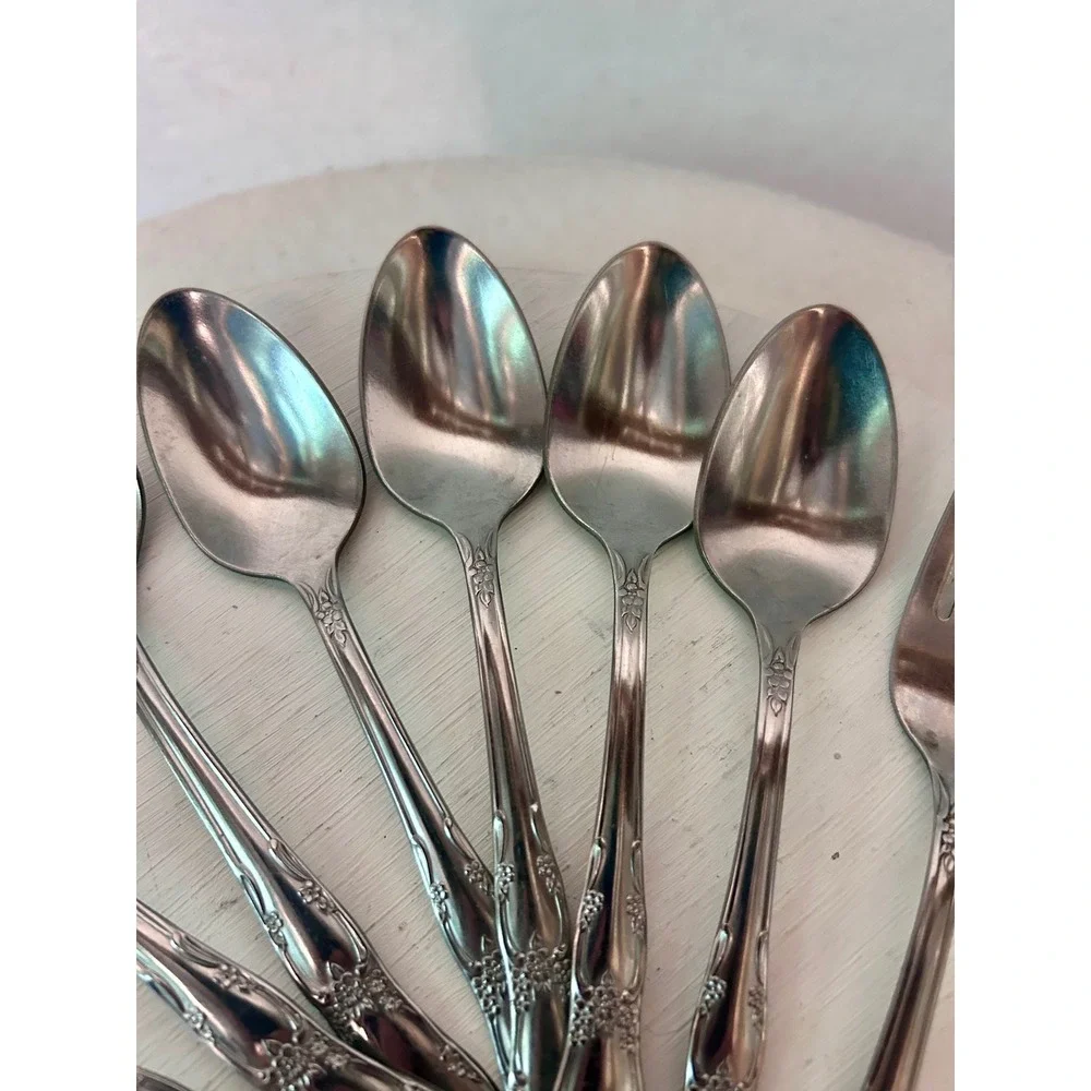 Wm A Rogers Oneida Ltd Stainless Flatware Set 15 Pc Floral Pattern Silverware
